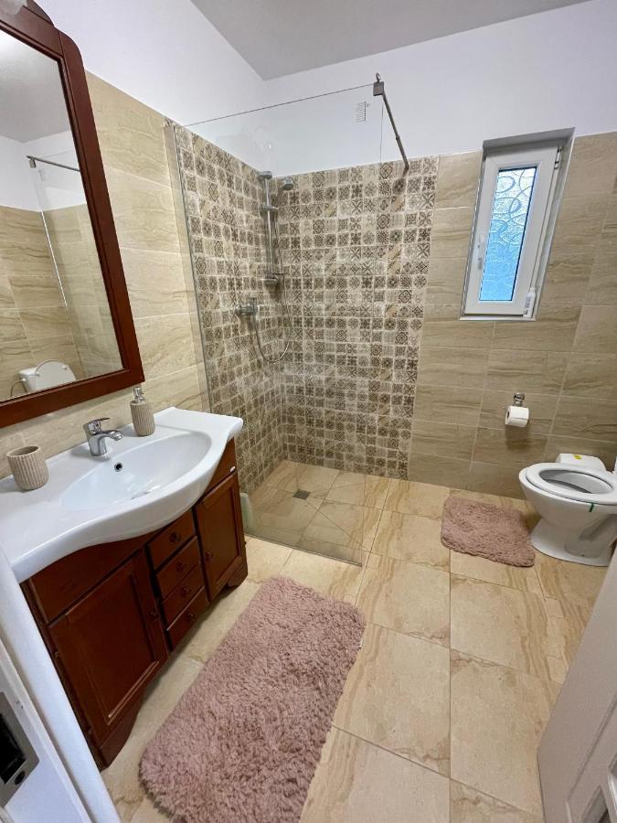 Casa Fantana - La Poalele Muntilor -50 De Metri De Partia Olimpica Villa Statiunea Buitenkant foto